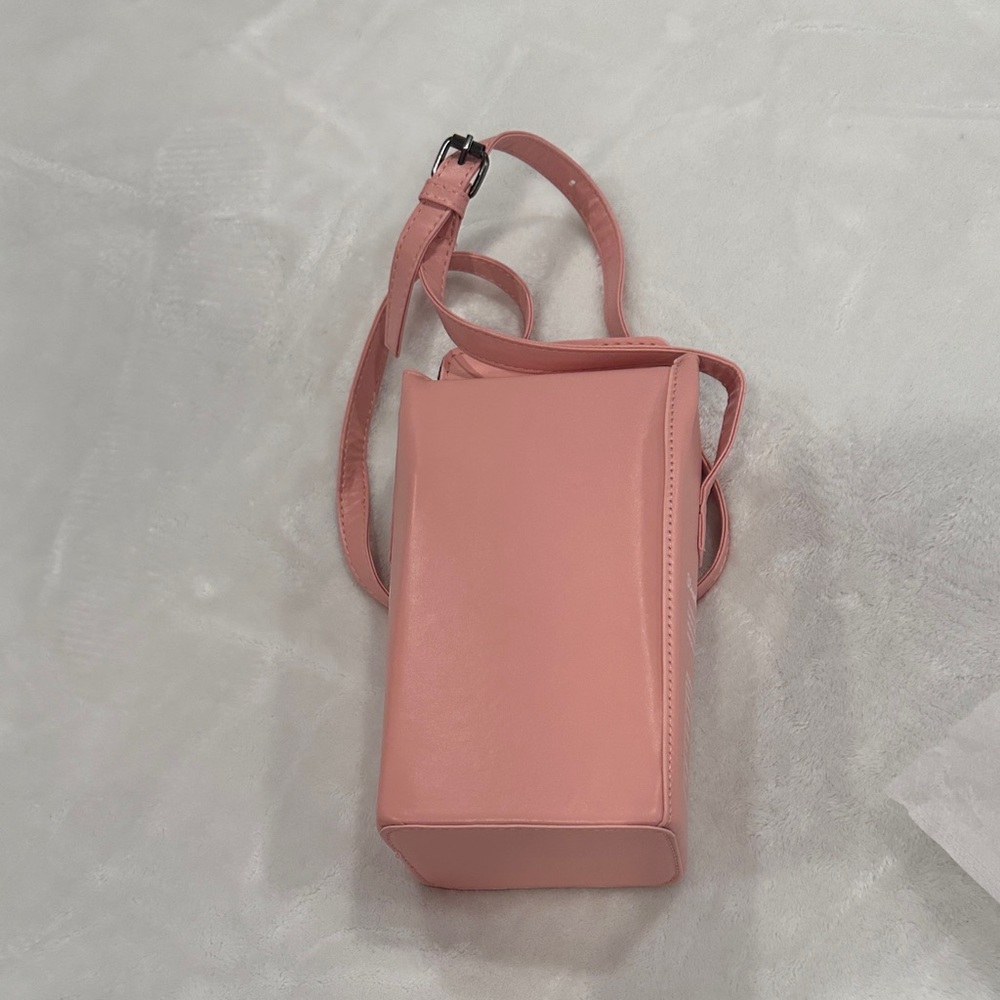Charming Pink Crossbody Bag - Picture 7 of 13